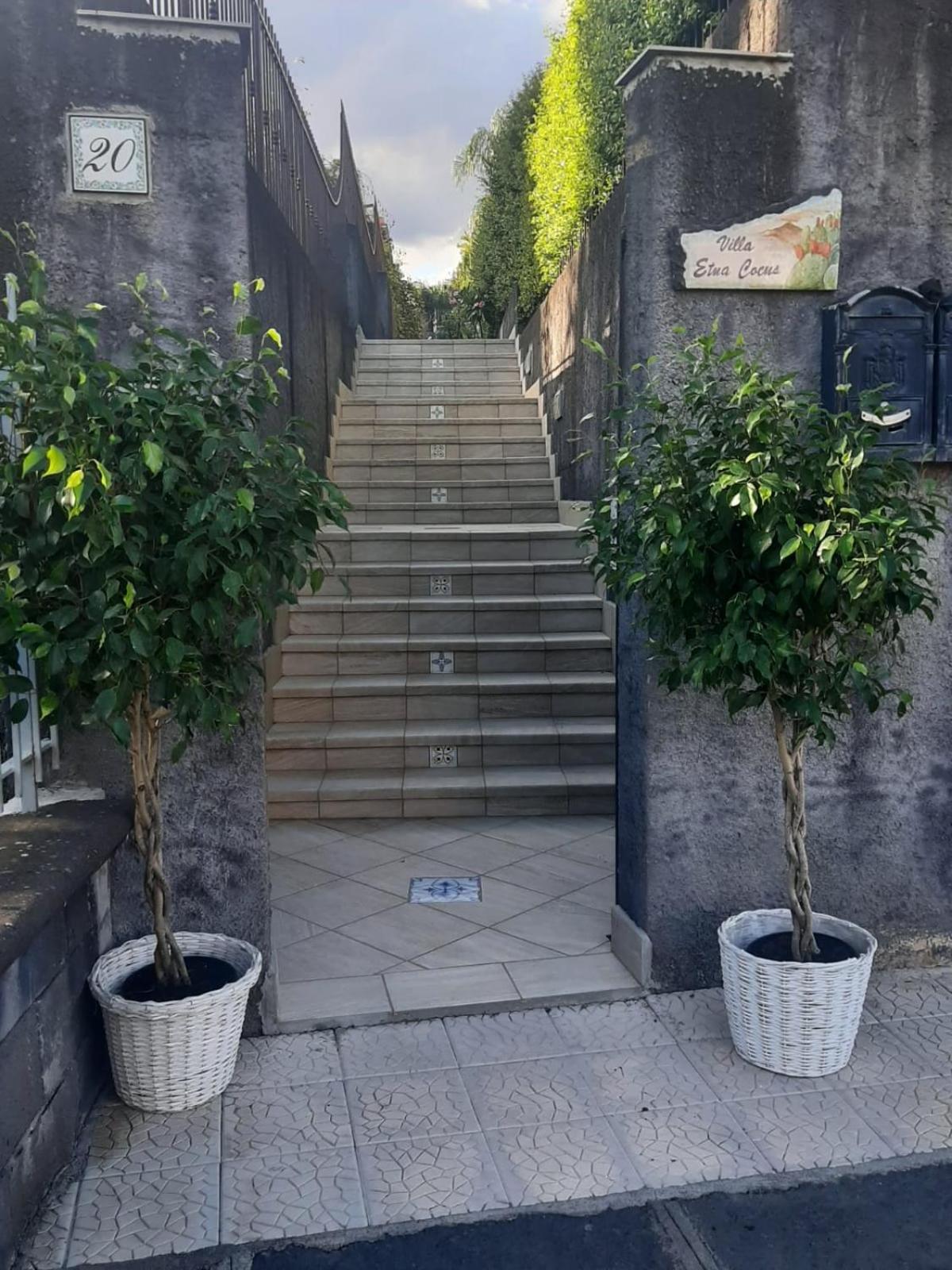 Casa Vacanze Etna Cocus Santa Venerina Eksteriør bilde